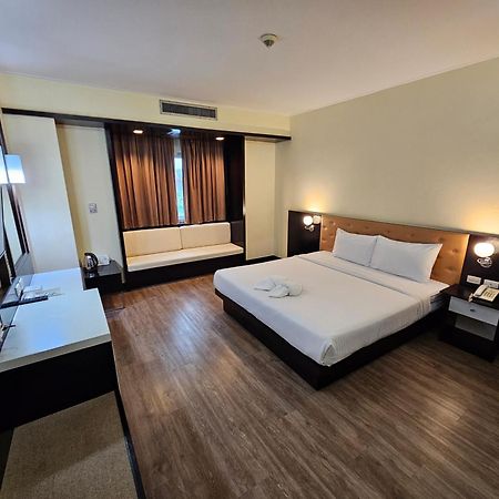 โรงแรม ซิตี้พาร์ค โคราช City Park Hotel Nakhonratchasima Екстериор снимка