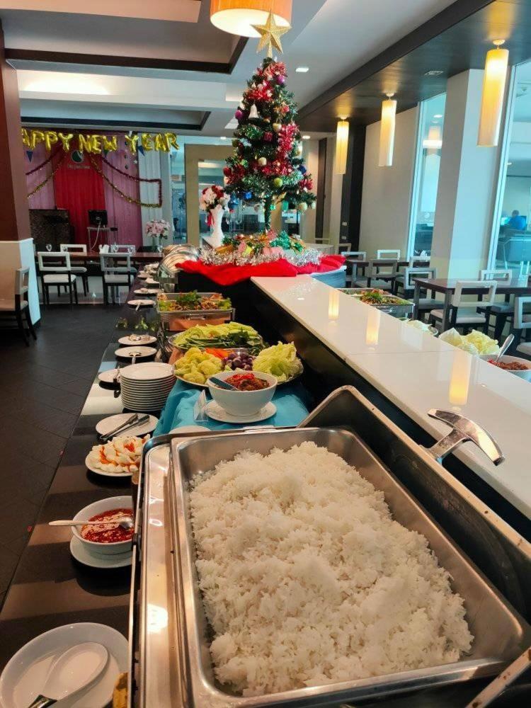 โรงแรม ซิตี้พาร์ค โคราช City Park Hotel Nakhonratchasima Екстериор снимка