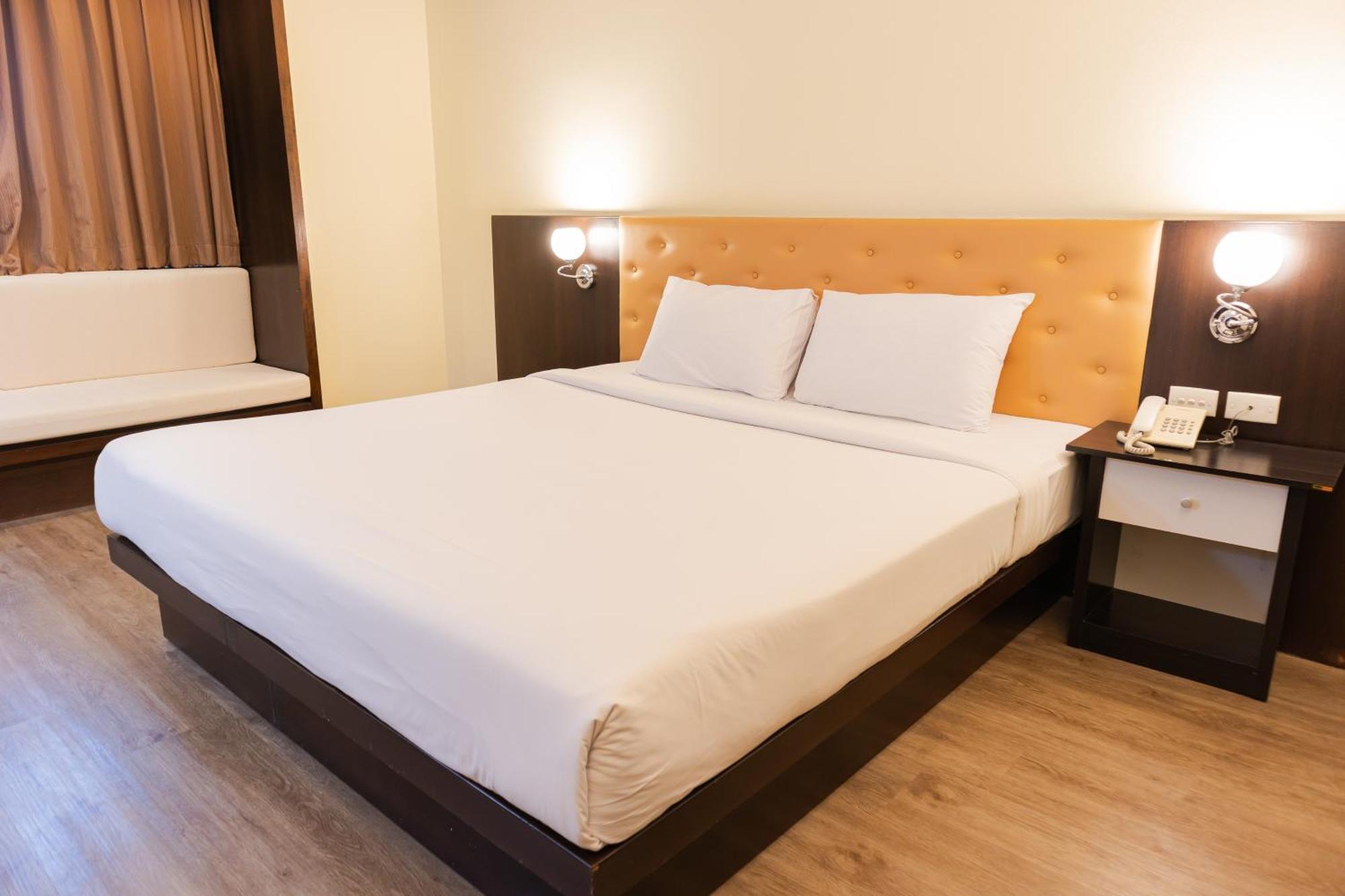 โรงแรม ซิตี้พาร์ค โคราช City Park Hotel Nakhonratchasima Екстериор снимка