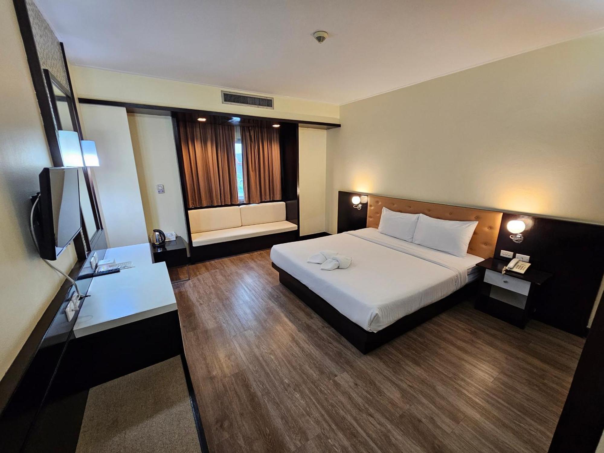 โรงแรม ซิตี้พาร์ค โคราช City Park Hotel Nakhonratchasima Екстериор снимка