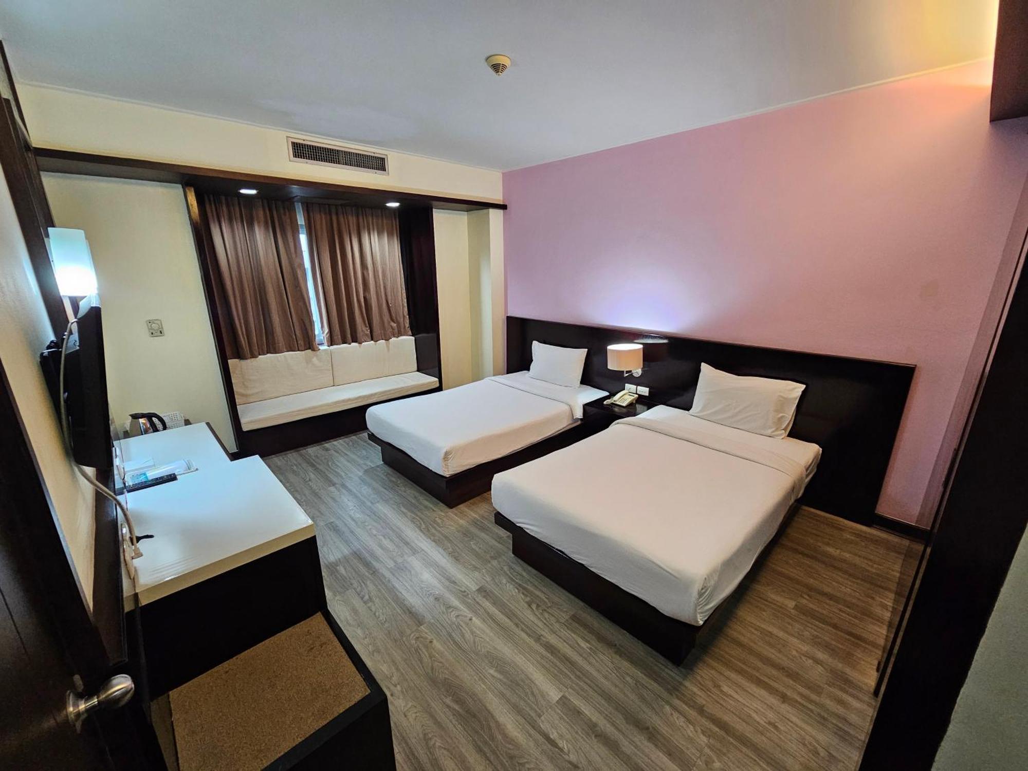 โรงแรม ซิตี้พาร์ค โคราช City Park Hotel Nakhonratchasima Екстериор снимка
