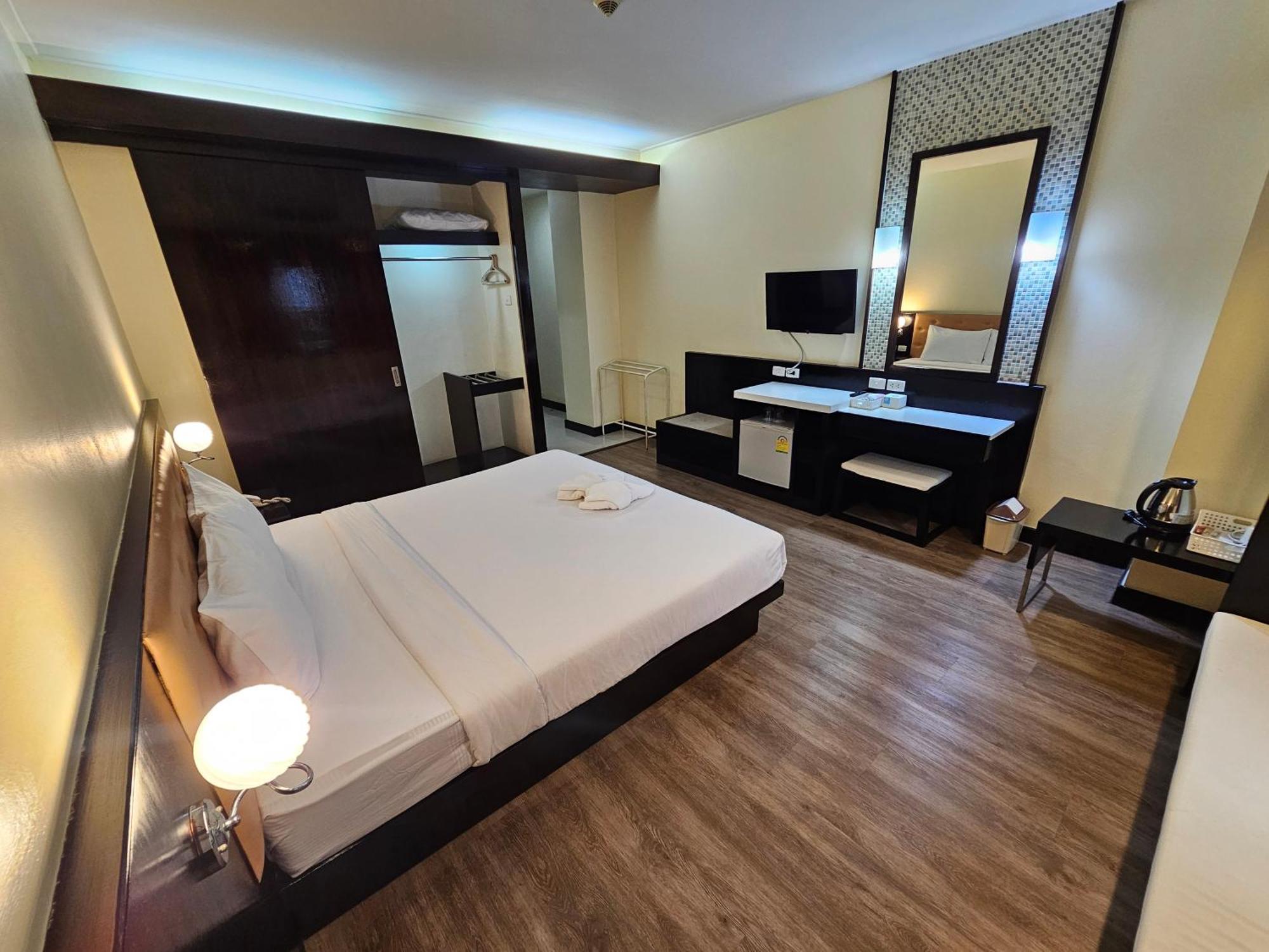 โรงแรม ซิตี้พาร์ค โคราช City Park Hotel Nakhonratchasima Екстериор снимка